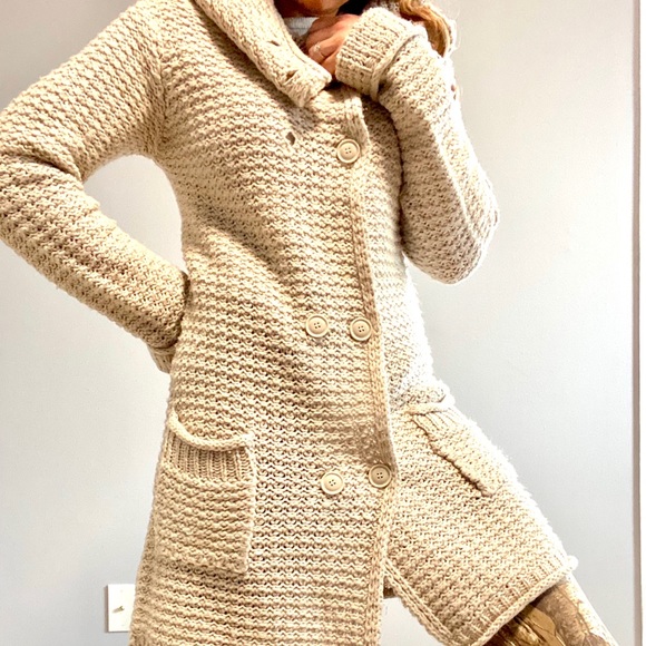 Zara Knitted Sweater - Picture 4 of 4